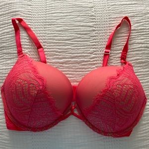 Victorias Secret Bombshell Plunge bra